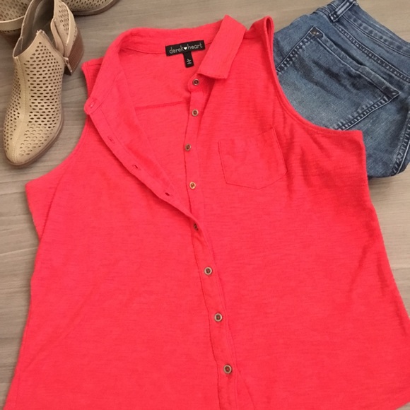 ⚡️HP⚡️Sleeveless Collared Button Down 🧡 - Picture 2 of 8